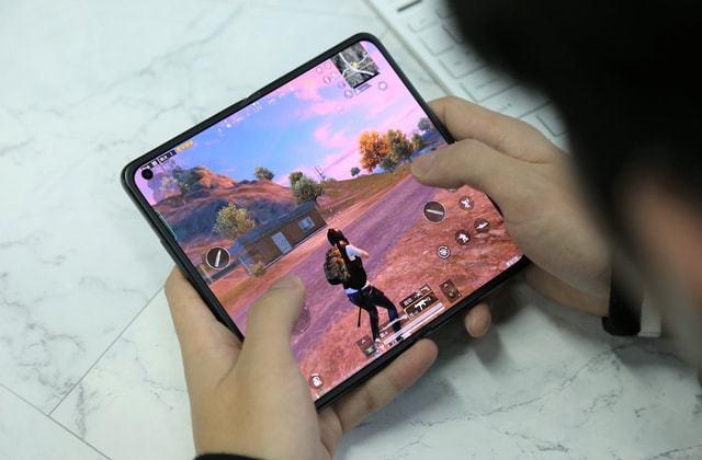 和平精英《地狱犬》外挂